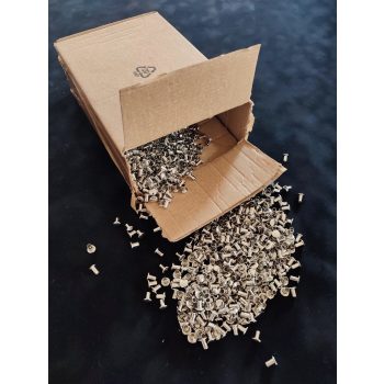 szegecs 3x7  egyrészes,gépi